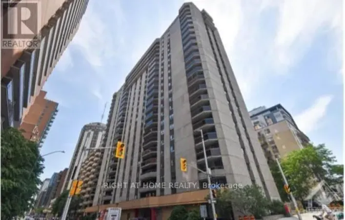 706 - 470 LAURIER AVENUE W, Ottawa
