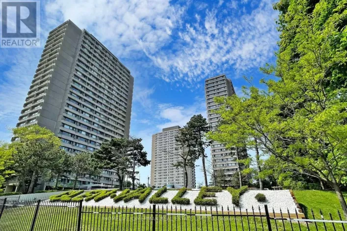 706 - 735 DON MILLS ROAD, Toronto