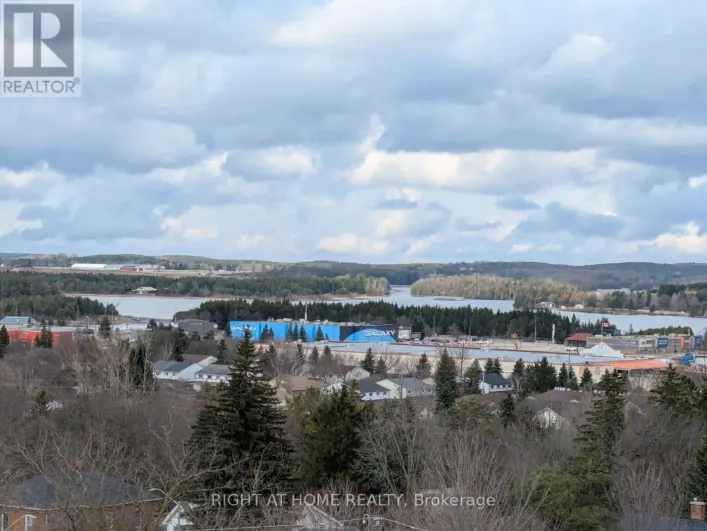 706 - 8 FEAD STREET, Orangeville