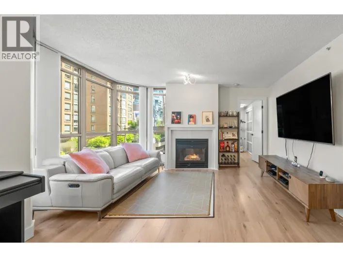 706 867 HAMILTON STREET, Vancouver