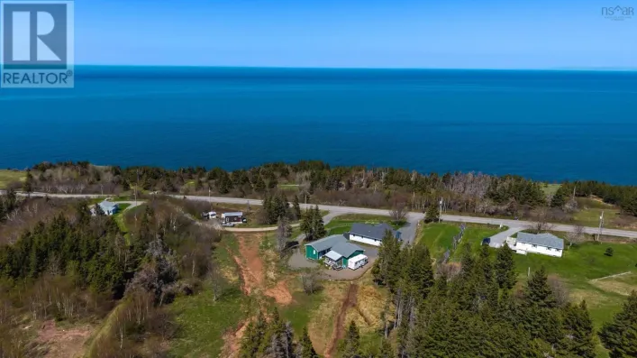 7067 Highway 337, Cape George