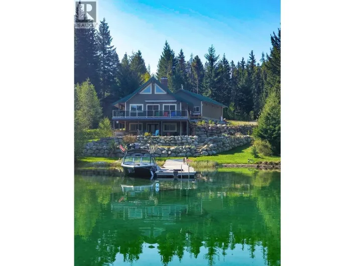 7068 GUN LAKE WEST Road, Gold Bridge