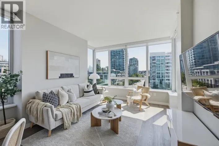 707 118 CARRIE CATES COURT, North Vancouver