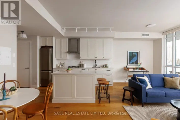 707 - 36 HOWARD PARK AVENUE, Toronto