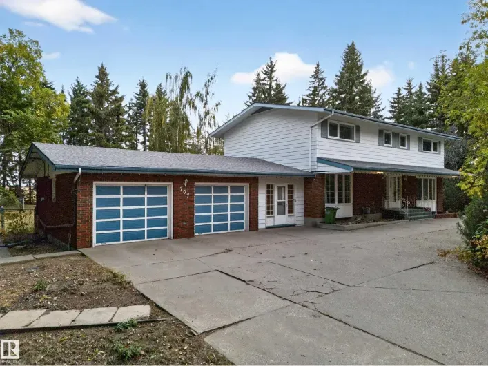 House for sale: 707 65 AV NW, Edmonton