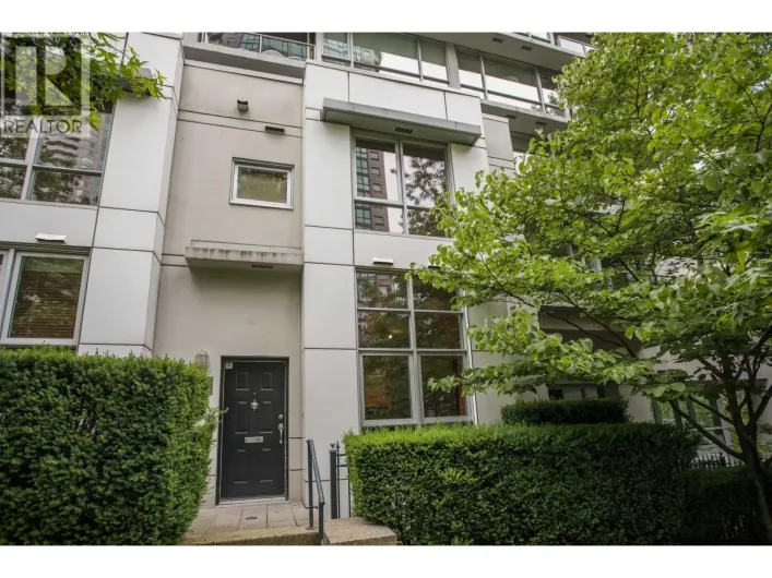 707 BROUGHTON STREET, Vancouver