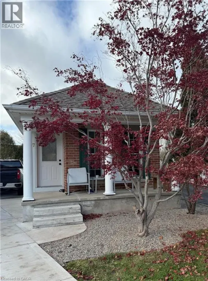 707 JACOB Lane, Waterloo