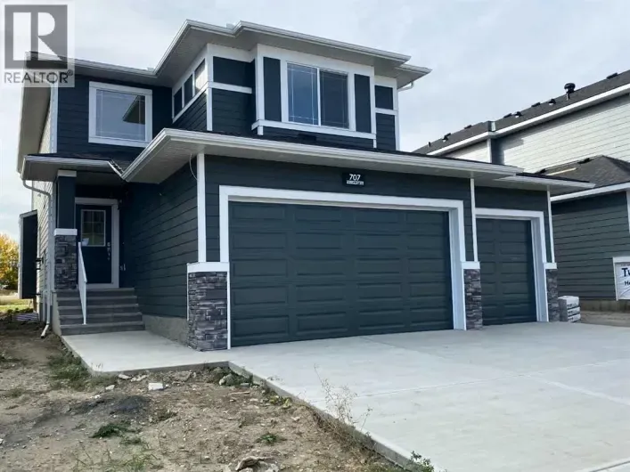 707 Mandalay Avenue NW, Carstairs