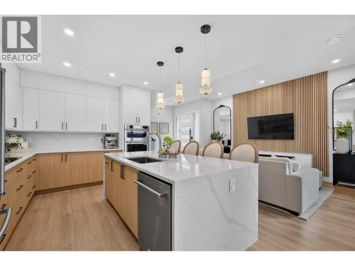 707 Raymer Road, Kelowna