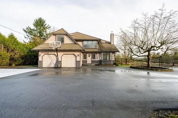 7070 207 STREET, Langley