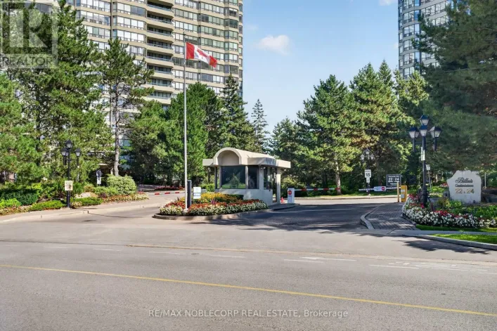 708 - 22 HANOVER ROAD, Brampton