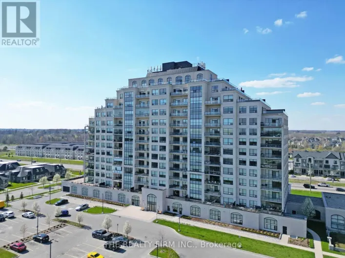 708 - 260 VILLAGEWALK BOULEVARD, London North