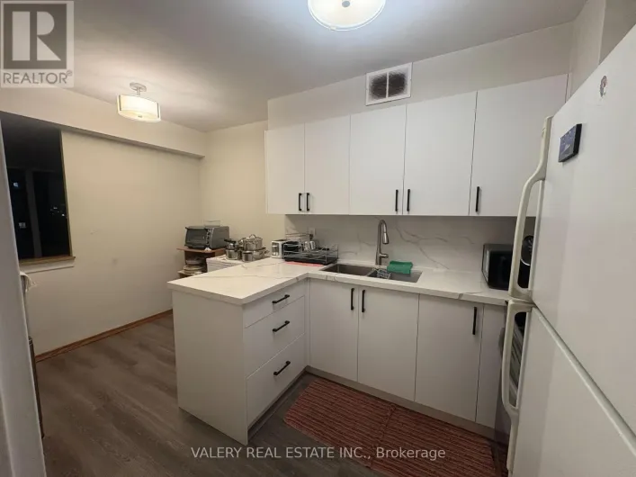 708 - 31 FOUR WINDS DRIVE, Toronto