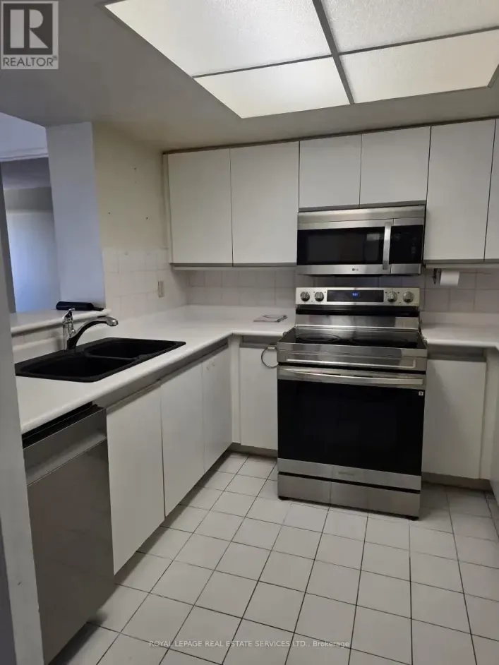 708 - 335 WEBB DRIVE, Mississauga