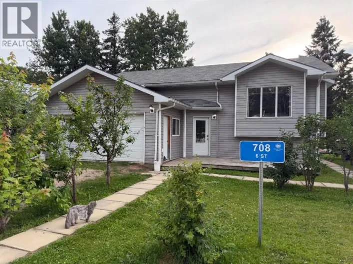 House for sale: 708 6 Street, Smith