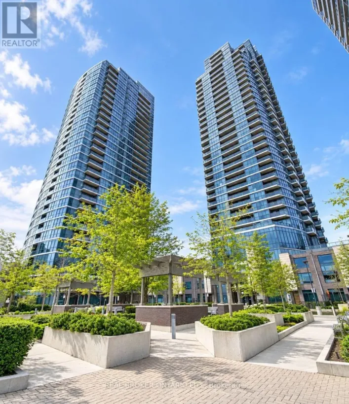 708 - 9 VALHALLA INN ROAD, Toronto