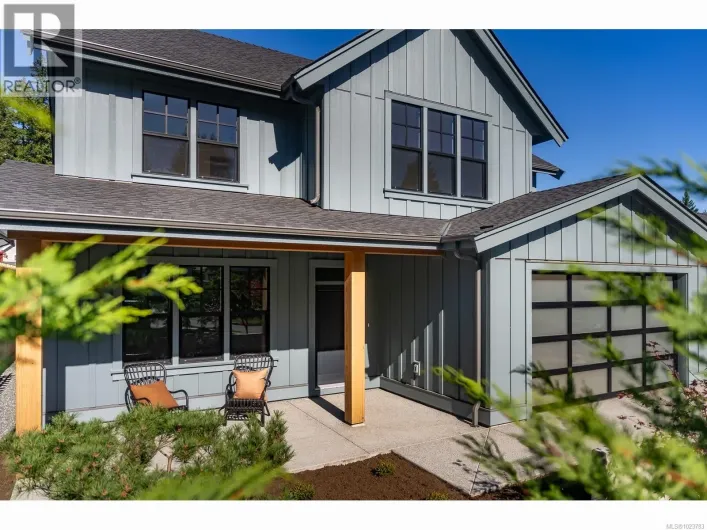 708 Fern Ridge Pl, Nanaimo
