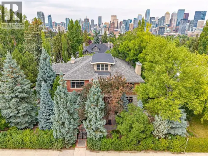 708 Hillcrest Avenue SW, Calgary