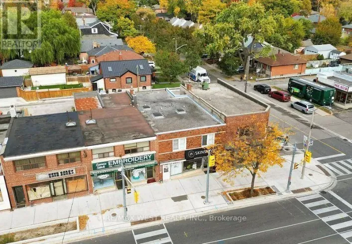 708 THE QUEENSWAY, Toronto