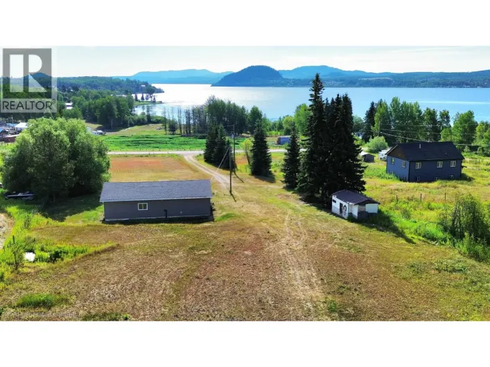 7086 STELLA ROAD, Fraser Lake