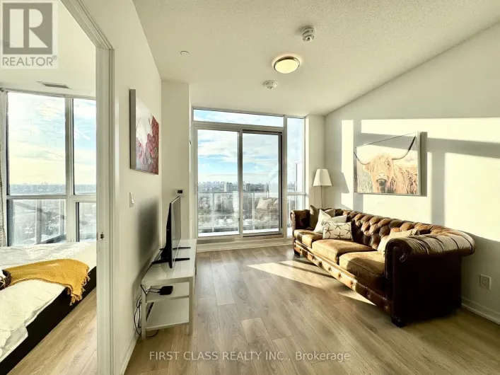 709 - 36 FOREST MANOR ROAD, Toronto