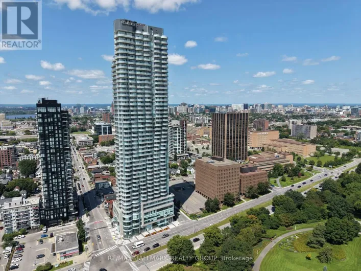 709 - 805 CARLING AVENUE, Ottawa