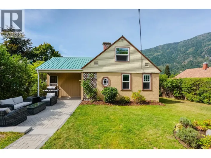 House for sale: 709 Fourth Street, Nelson