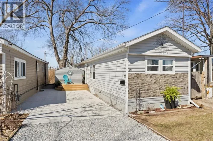 709 HERITAGE Unit# 19, Kingsville