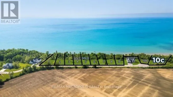 7093 BLUE COAST HEIGHTS, Plympton-Wyoming