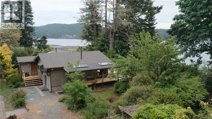 House for sale: 7095 Richview Dr, Sooke