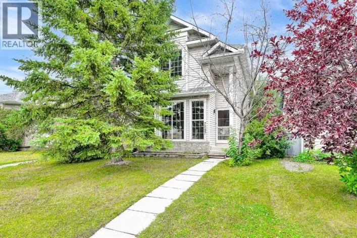 7097 Laguna Way NE, Calgary