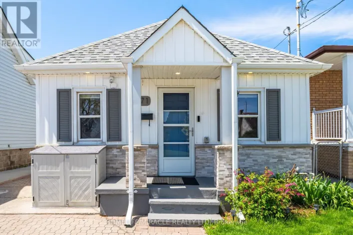 71 BELAND AVENUE N, Hamilton