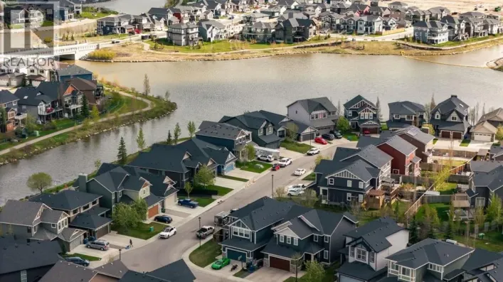 71 Canals Close SW, Airdrie