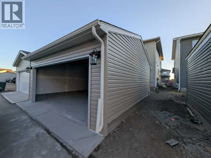71 Carringford Road NW, Calgary