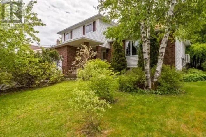 71 Diana Grace Avenue, Dartmouth