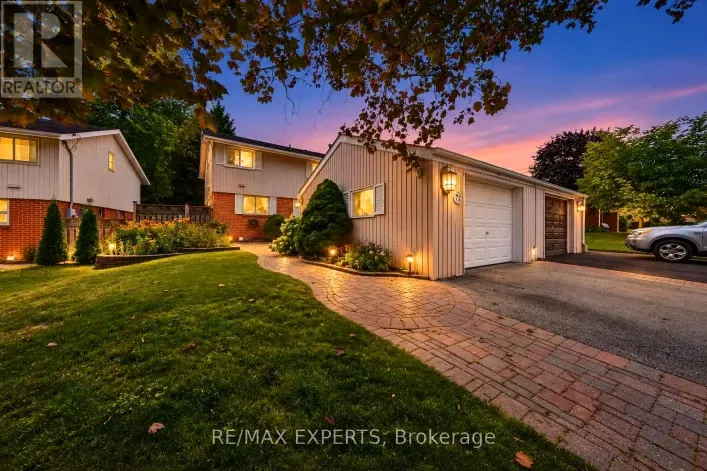 71 DOGWOOD CRESCENT, Toronto