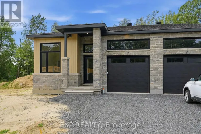71 HUGHES CIRCLE, Casselman