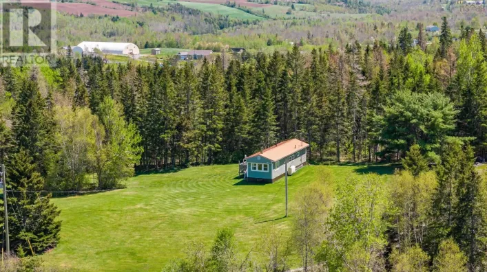 71 Hummingbird Lane, Riverton