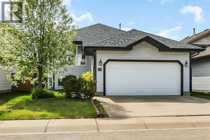 71 Lang Close, Red Deer