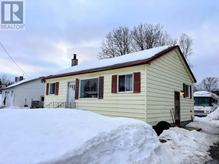71 MANITOU ROAD, Manitouwadge
