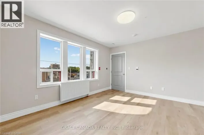 71 SANFORD Avenue S, Hamilton