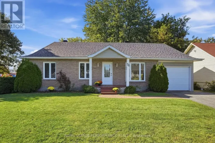 71 STEPHENS STREET, Champlain