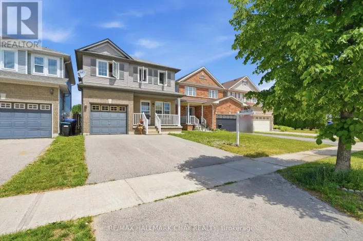 71 STONEMOUNT CRESCENT, Essa