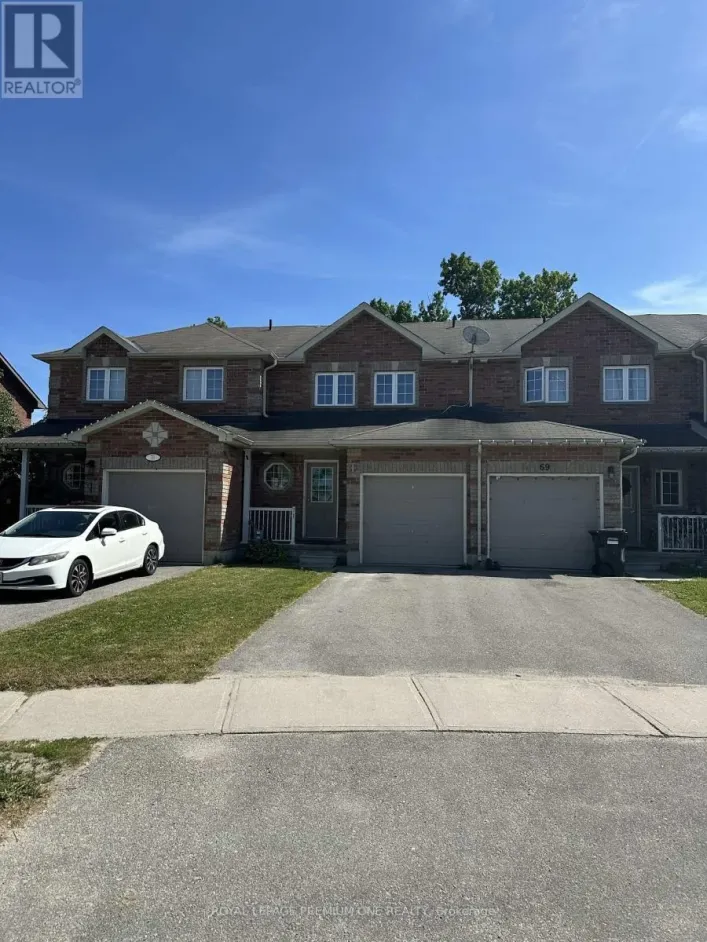 71 SYDENHAM WELLS, Barrie
