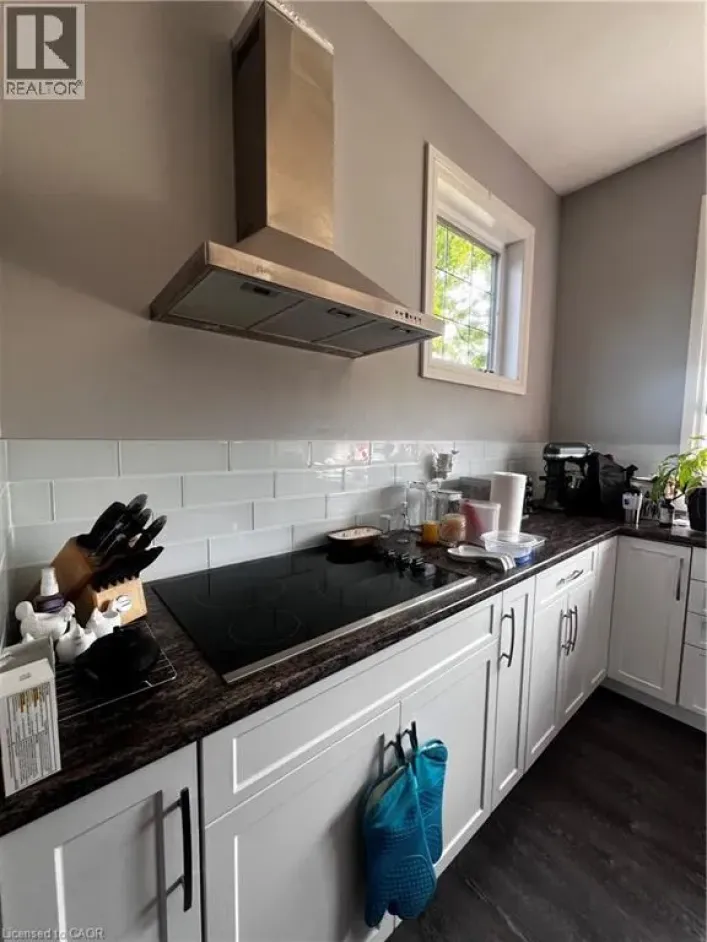 71 WILSON Street E, Ancaster