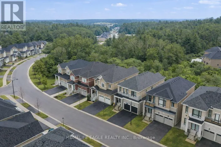 71 WOODHAVEN AVENUE, Aurora