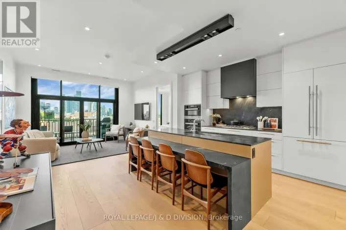 710 - 1 STRATHGOWAN AVENUE, Toronto