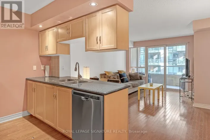 710 - 270 WELLINGTON STREET W, Toronto