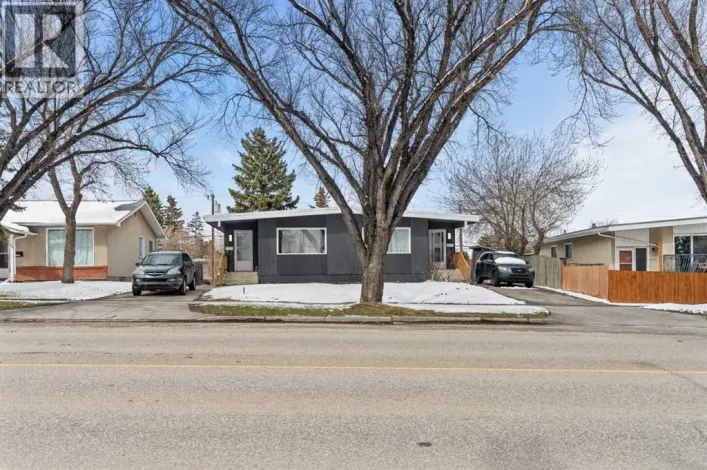 710 / 712 72 Avenue NW, Calgary