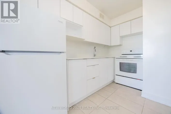 711 - 33 ERSKINE AVENUE, Toronto